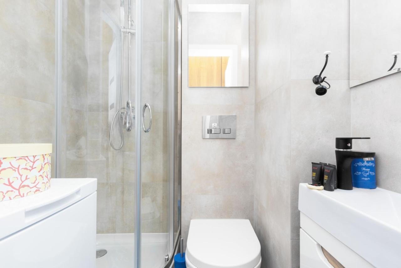 Apartment Pulawska By Renters Warschau